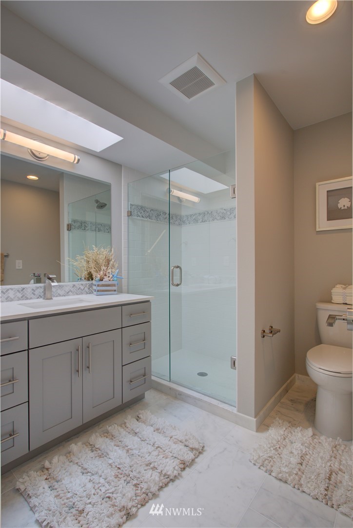 8625 244th Street Southwest Edmonds, WA 98026 - Photo 16 of 21 Gallery Image 16