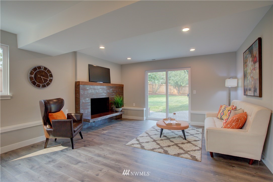 8625 244th Street Southwest Edmonds, WA 98026 - Photo 9 of 21 Gallery Image 9