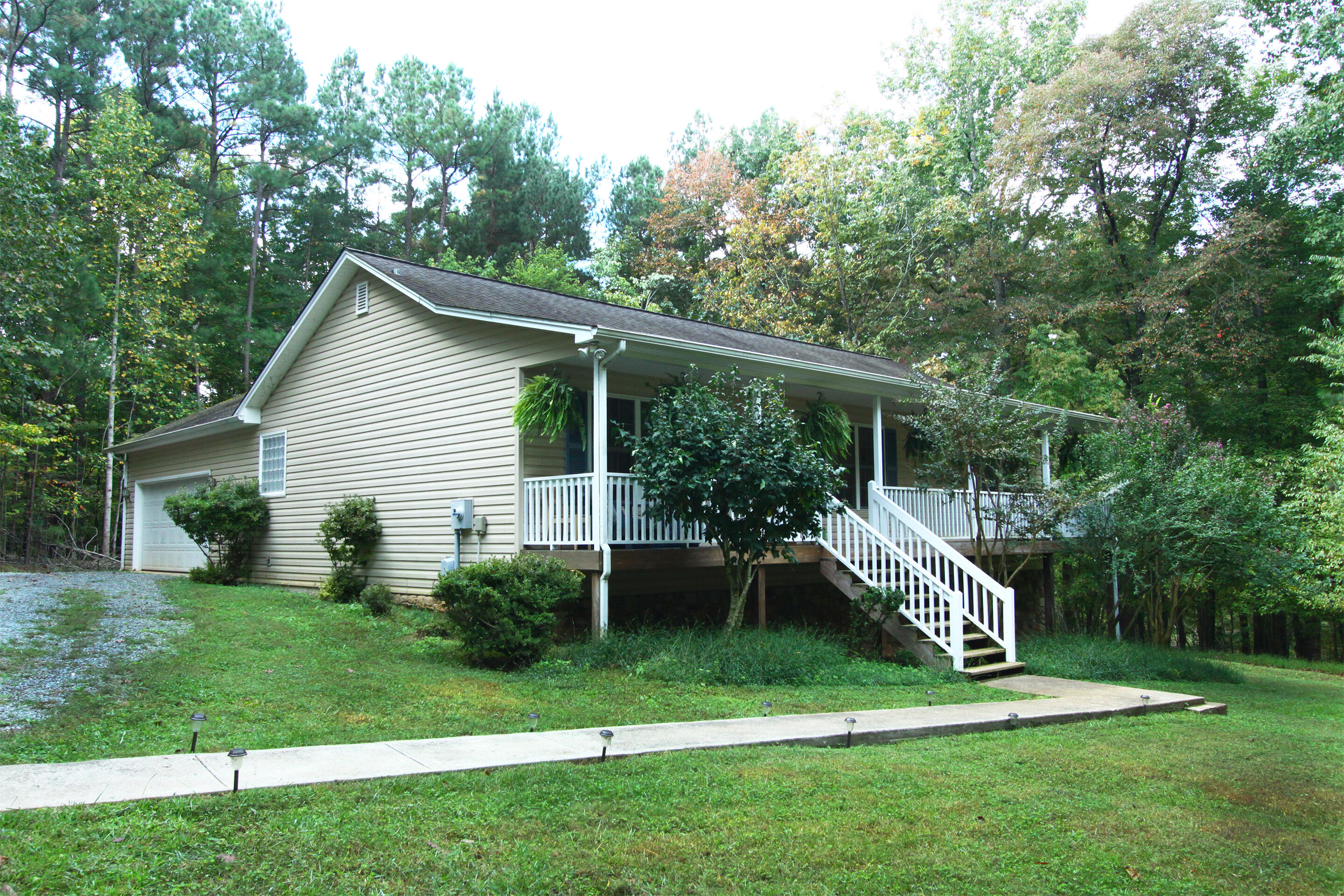 160 Middle Valley Road Hardy, VA 24101 - Photo 14 of 53 a view of a house with backyard