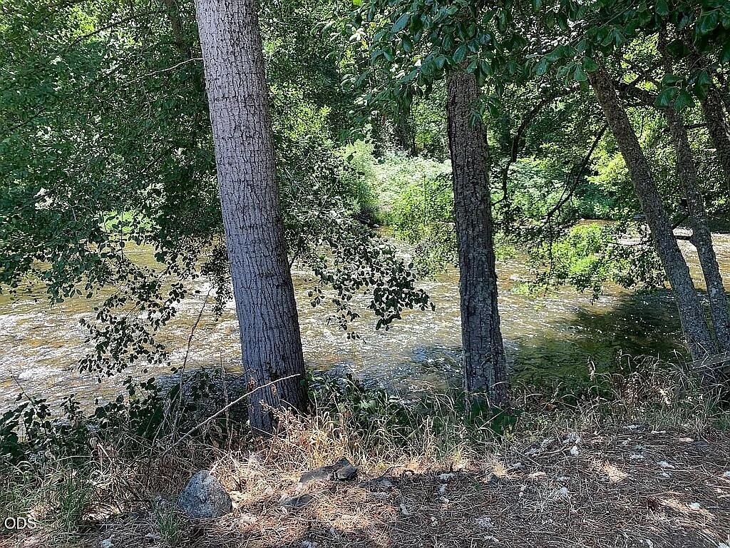 8122 New Hope Road Grants Pass, OR 97527 - Photo 21 of 26
