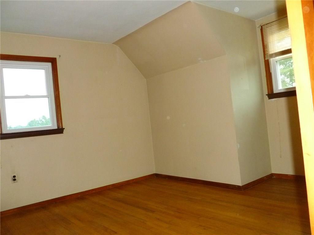 17 Robin Road McKees Rocks, PA 15136 - Photo 11 of 23