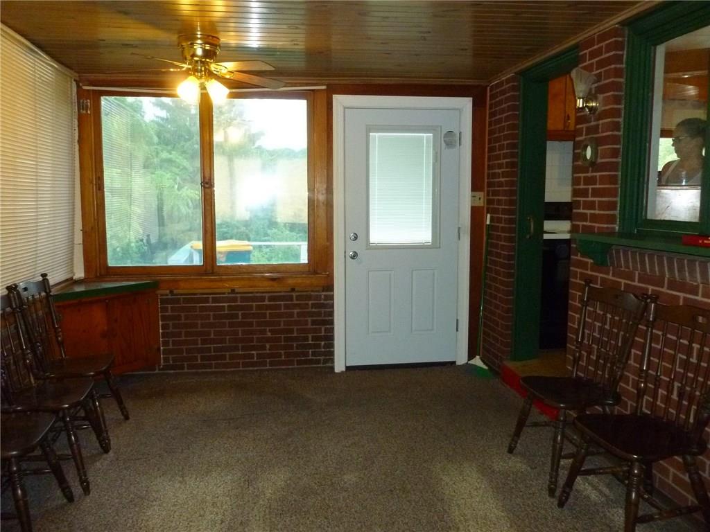 17 Robin Road McKees Rocks, PA 15136 - Photo 13 of 23