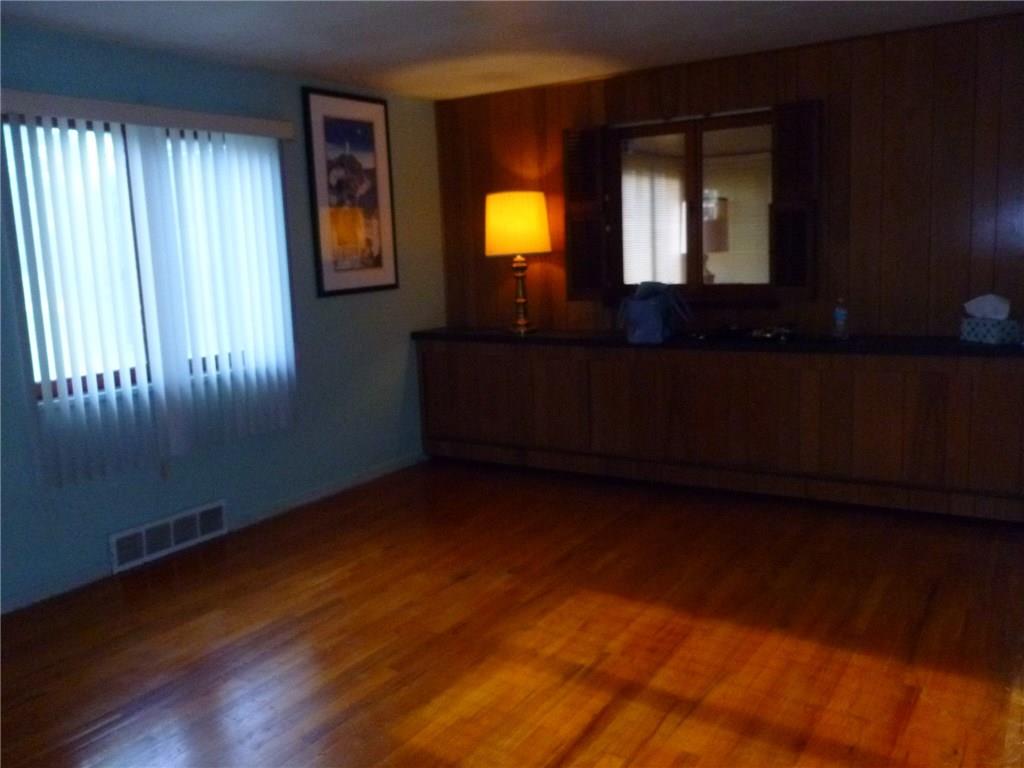 17 Robin Road McKees Rocks, PA 15136 - Photo 21 of 23