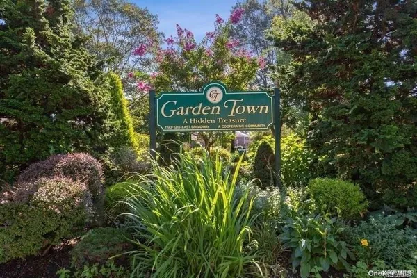 $245,000 | 1213 East Broadway, Unit B24, Hewlett, NY 11557