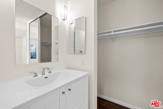 $649,000 | 1101 Summertime Lane, Unit 101, Culver City, CA 90230