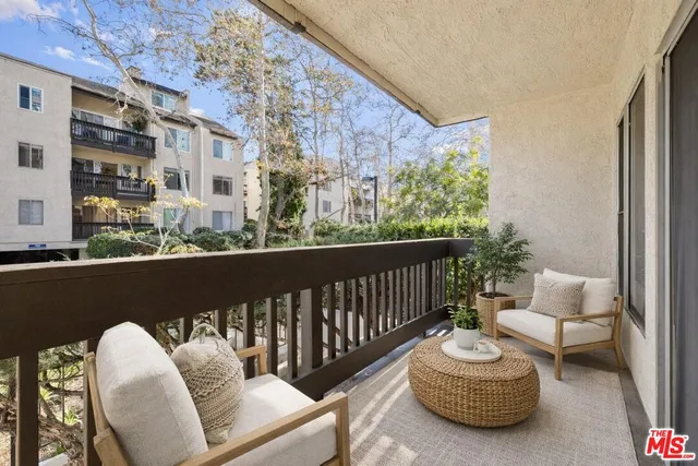 $649,000 | 1101 Summertime Lane, Unit 101, Culver City, CA 90230
