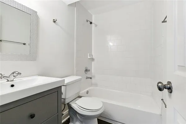 $1,150 | 2013 South Liberty Street, Unit 202, New Orleans, LA 70113