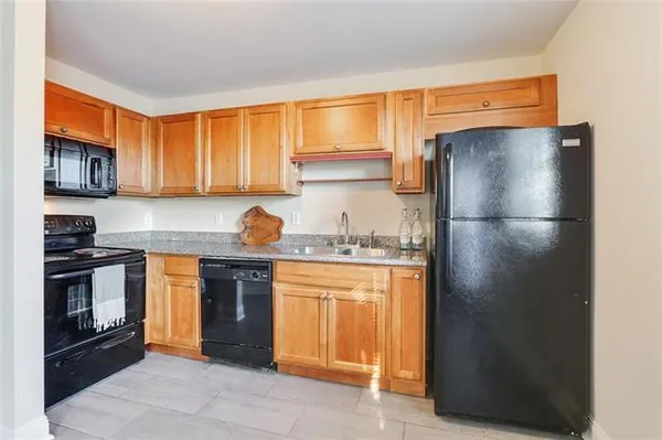 $1,150 | 2013 South Liberty Street, Unit 202, New Orleans, LA 70113