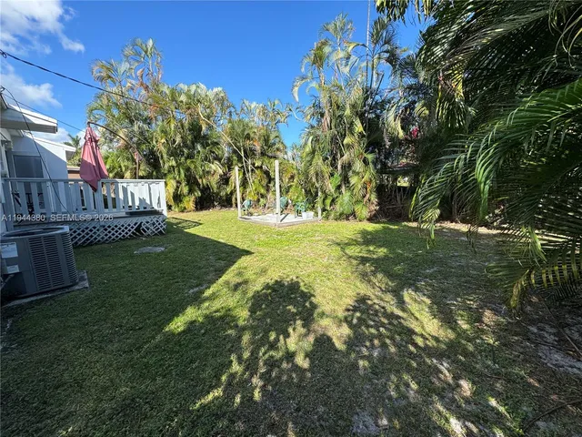 $2,699 | 825 North 26th Avenue, Hollywood, FL 33020