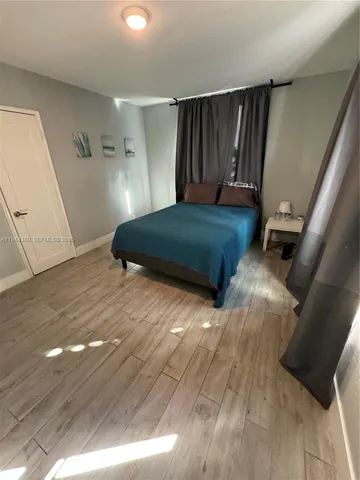 $2,699 | 825 North 26th Avenue, Hollywood, FL 33020