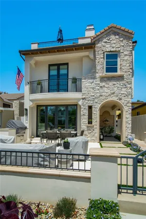 $7,500 | 509 Marigold Avenue, Unit 1/2, Corona del Mar, CA 92625