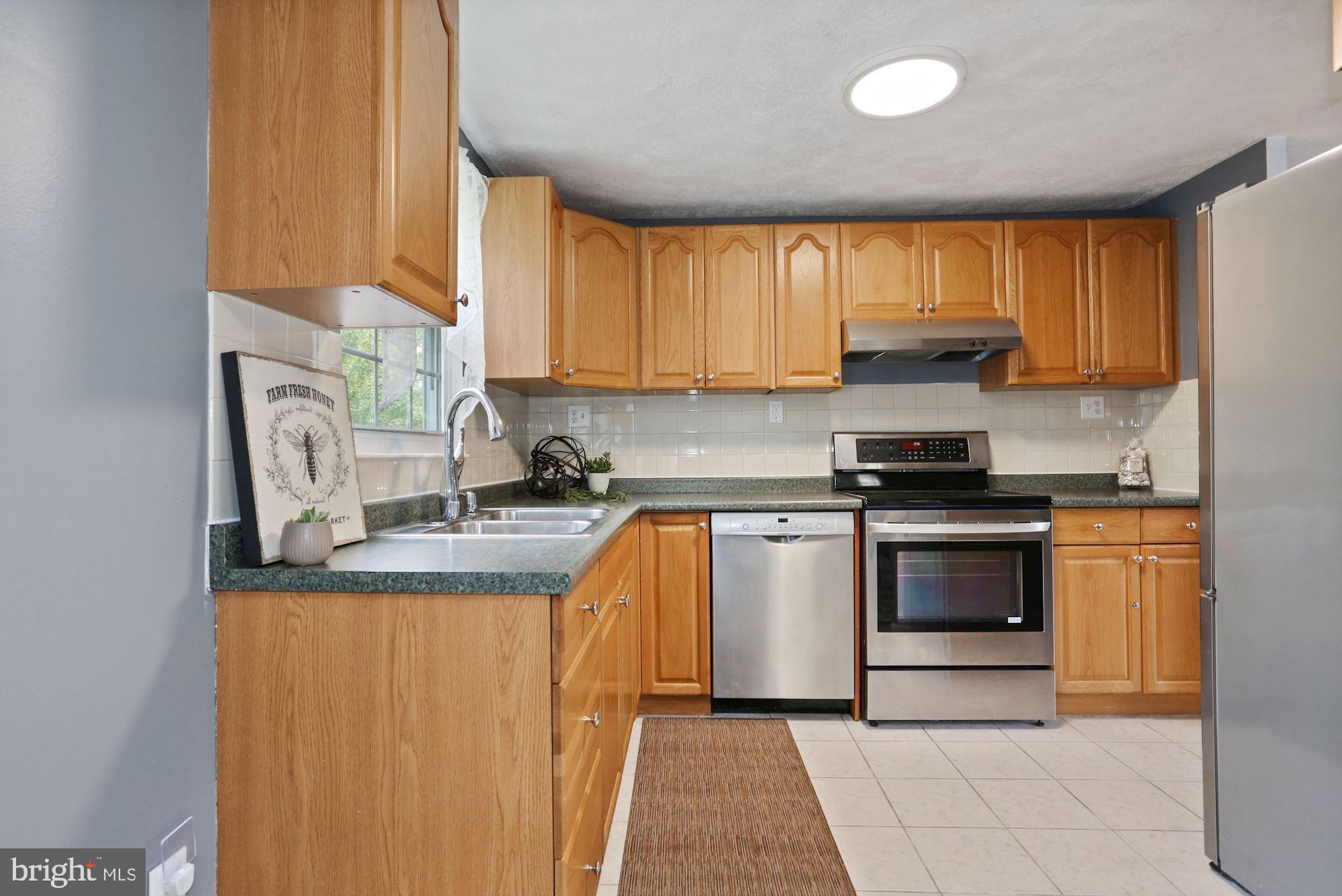 2809 Logway Road Vienna, VA 22181 - Photo 11 of 40 Gallery Image 11