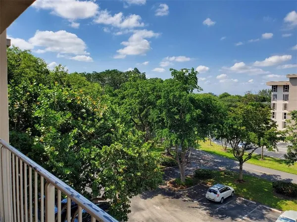 $1,850 | 3000 South Course Drive, Pompano Beach, FL 33069