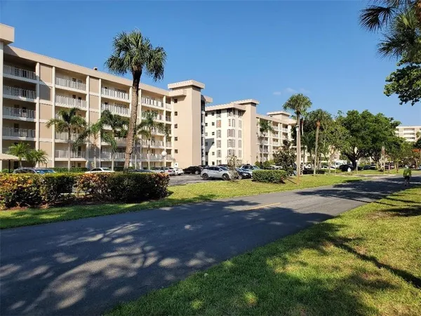 $1,850 | 3000 South Course Drive, Pompano Beach, FL 33069