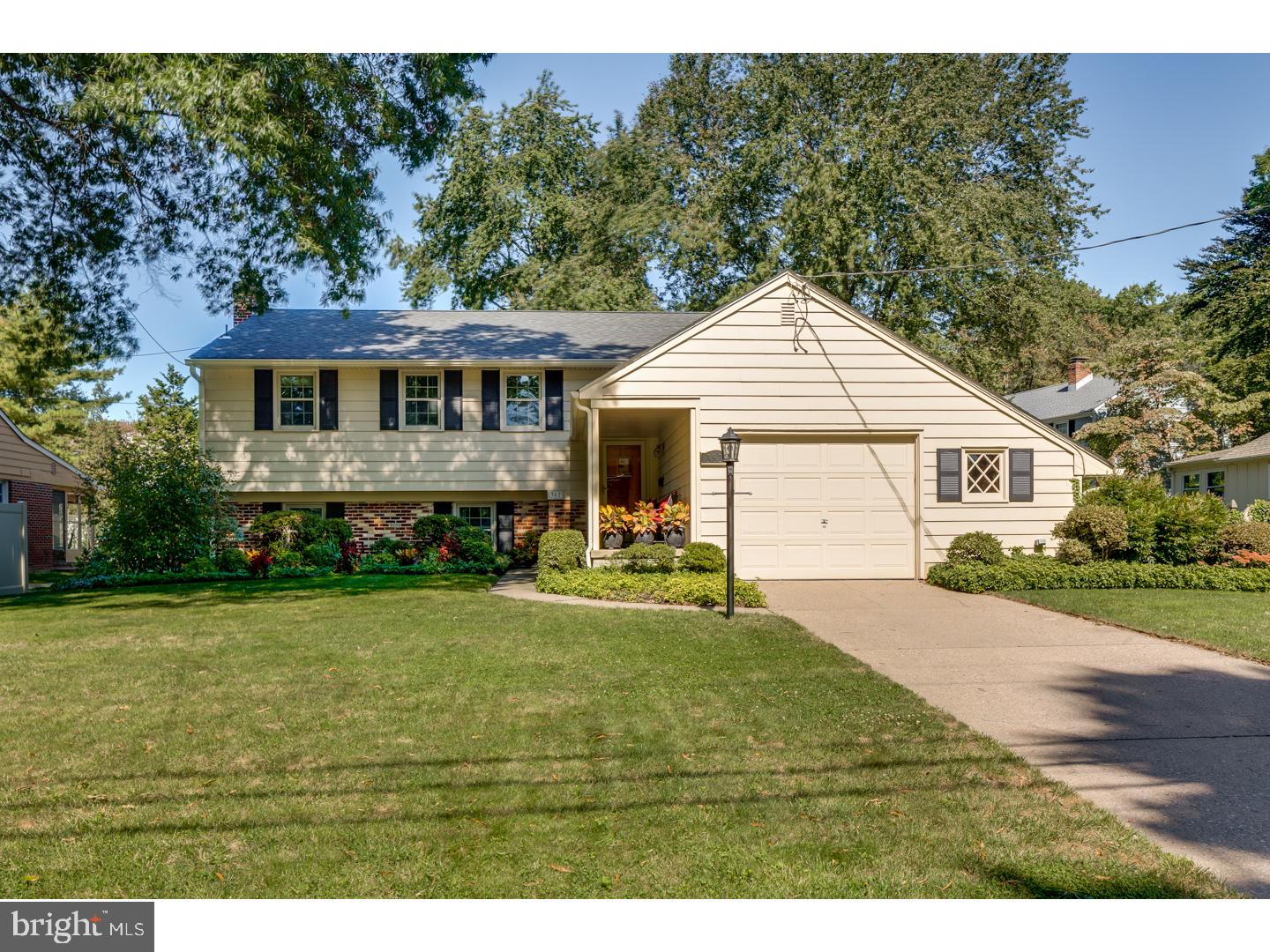 362 Bortons Mill Road Cherry Hill, NJ 08034 - Photo 1 of 25