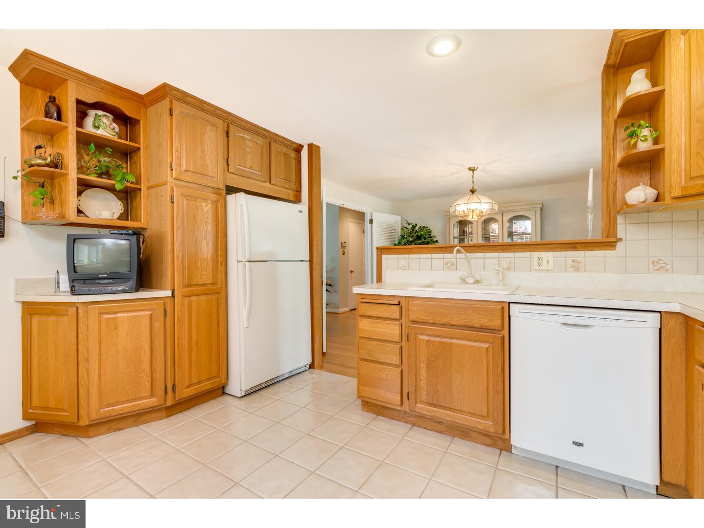 362 Bortons Mill Road Cherry Hill, NJ 08034 - Photo 10 of 25