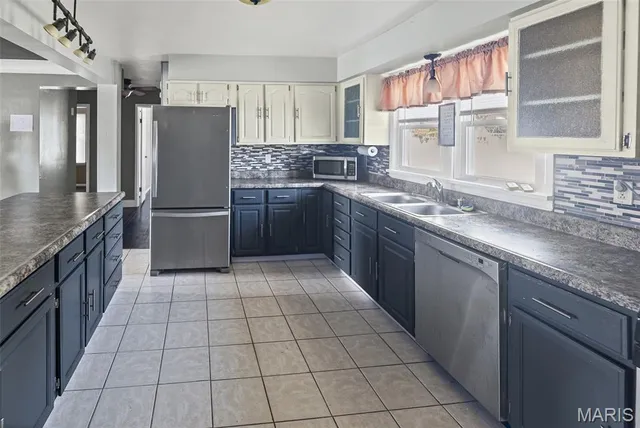 $180,000 | 3028 Wayne Avenue, Granite City, IL 62040