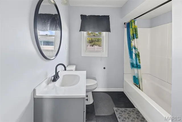 $180,000 | 3028 Wayne Avenue, Granite City, IL 62040