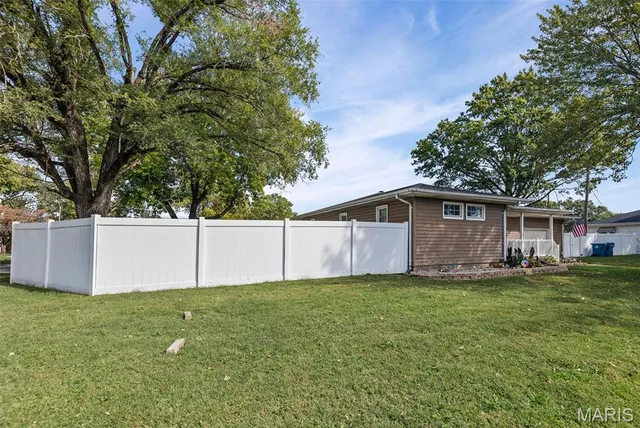 $180,000 | 3028 Wayne Avenue, Granite City, IL 62040