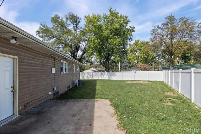 $180,000 | 3028 Wayne Avenue, Granite City, IL 62040