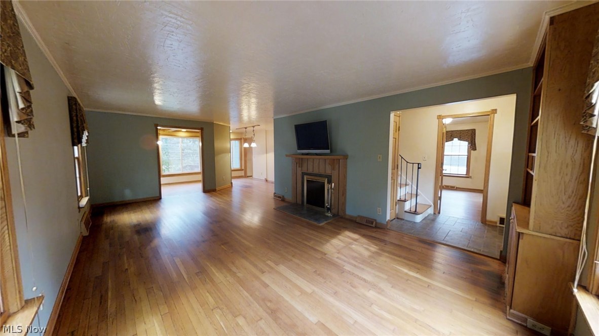 1570 Crest Road Cleveland Heights, OH 44121 - Photo 2 of 19 Living Room with wood burning fireplace