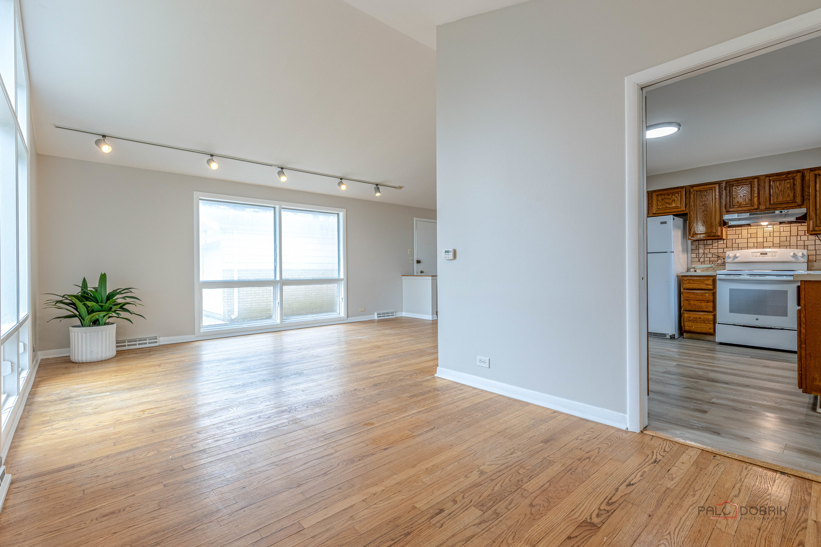 1426 Wescott Road Northbrook, IL 60062 - Photo 13 of 30 Gallery Image 13