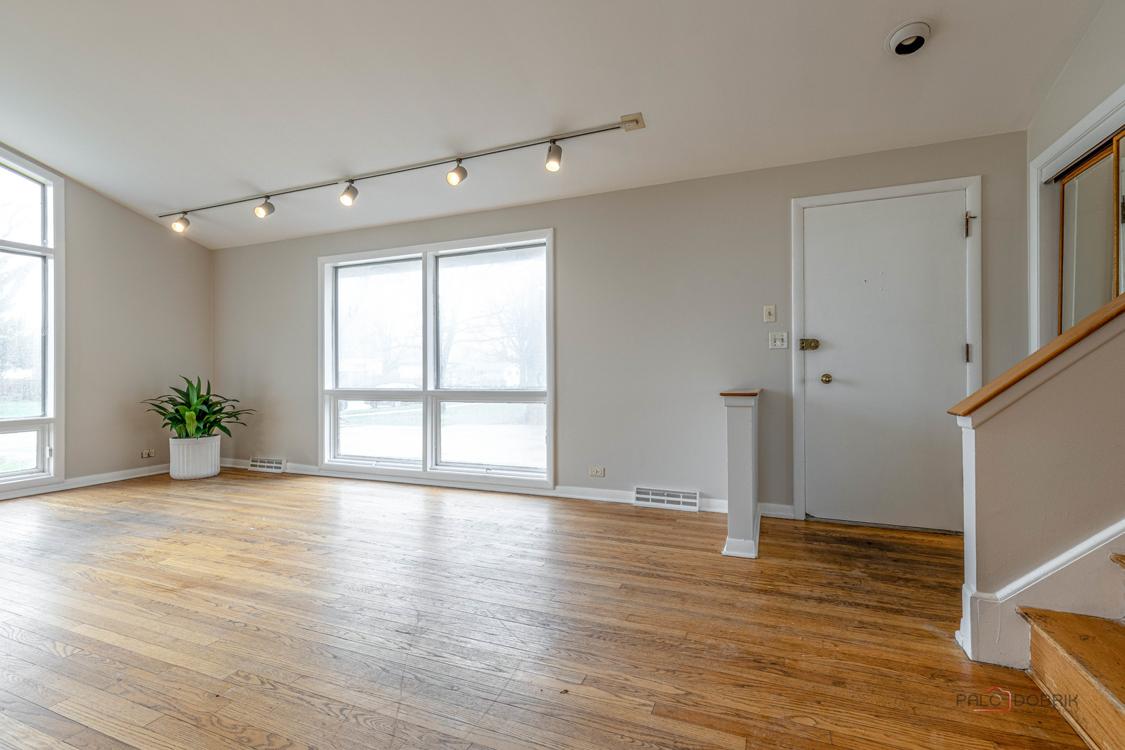 1426 Wescott Road Northbrook, IL 60062 - Photo 6 of 30 Gallery Image 6