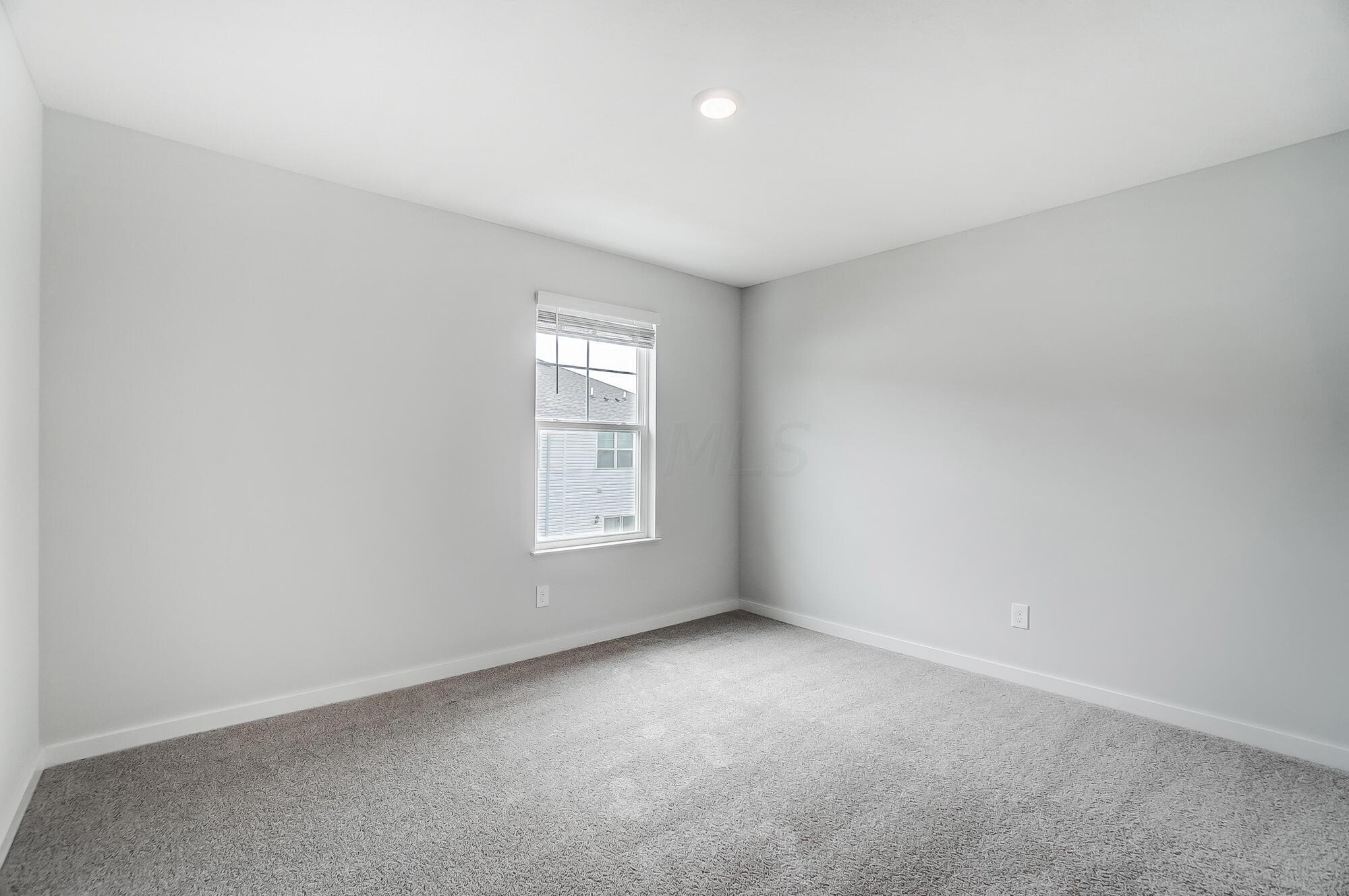 6378 Ripken Street Columbus, OH 43228 - Photo 33 of 51 033