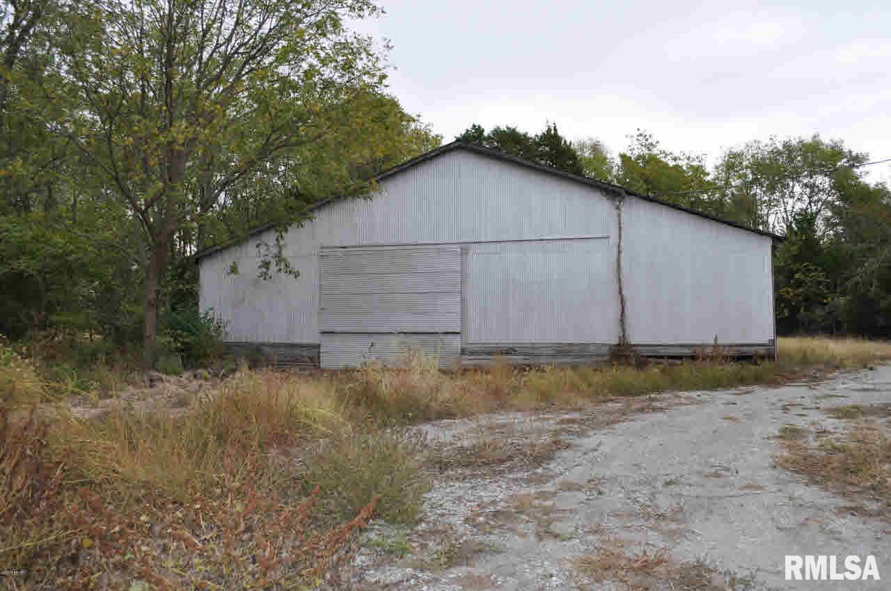 19394 Ewing Road Ewing, IL 62836 - Photo 32 of 43