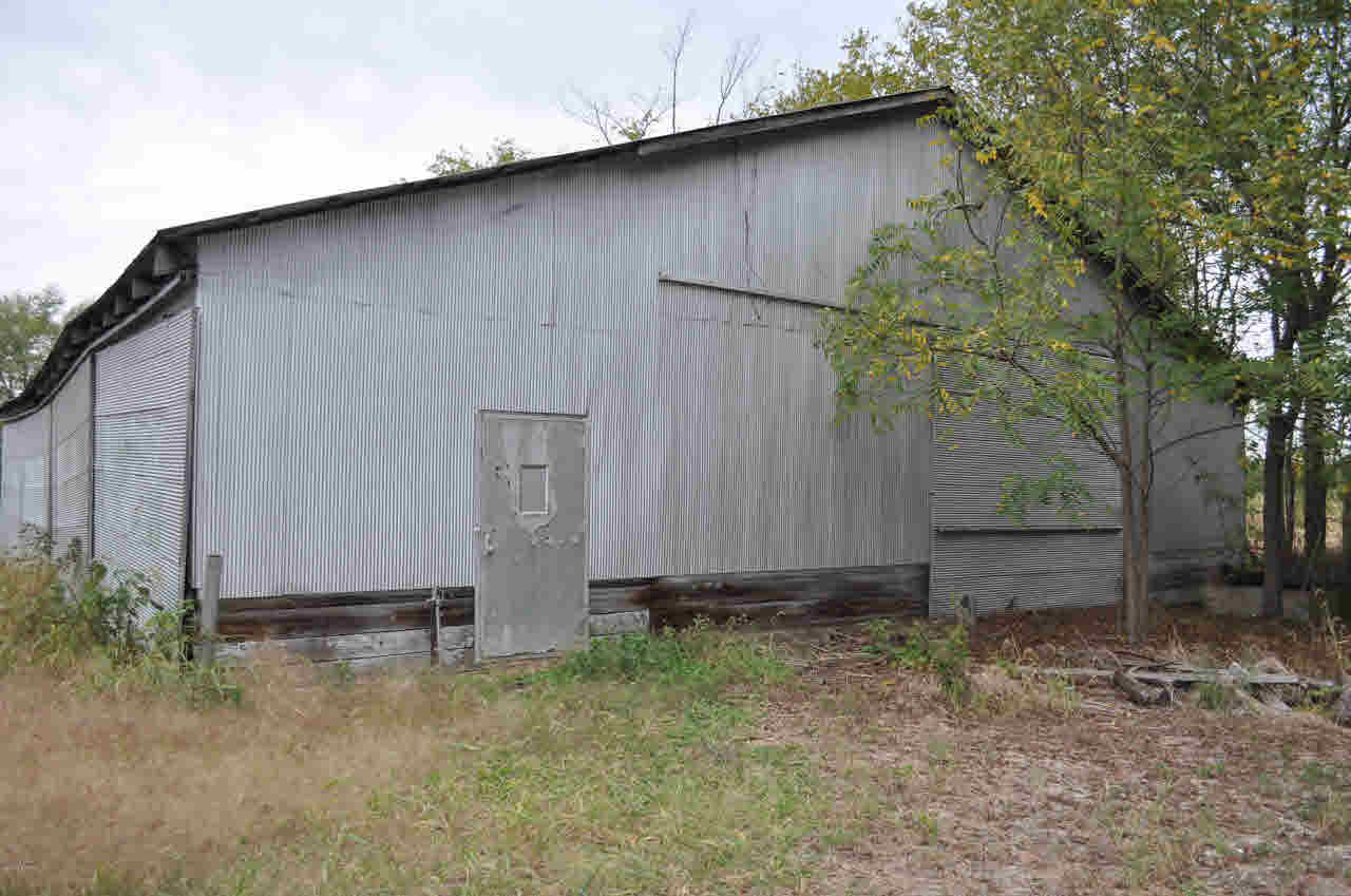 19394 Ewing Road Ewing, IL 62836 - Photo 33 of 43