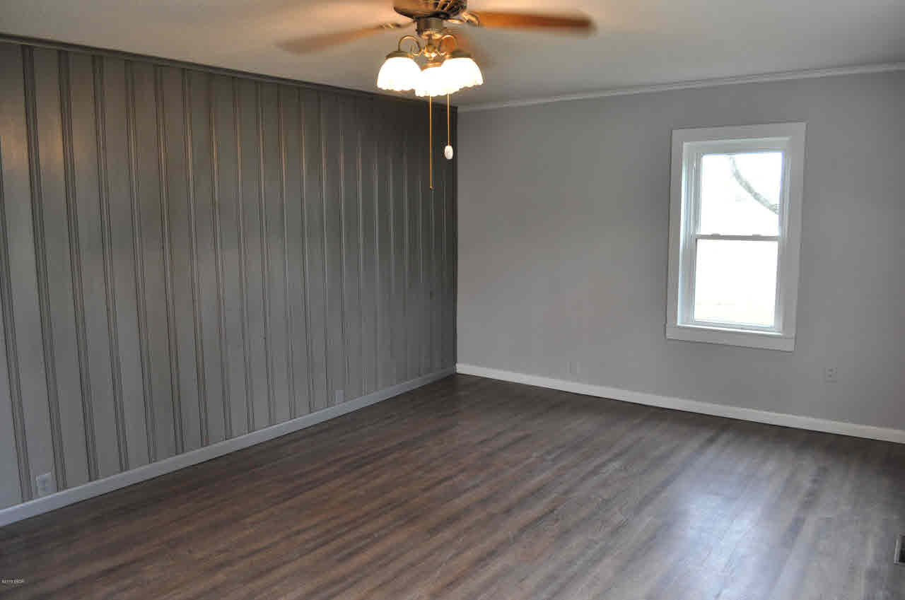 19394 Ewing Road Ewing, IL 62836 - Photo 7 of 43