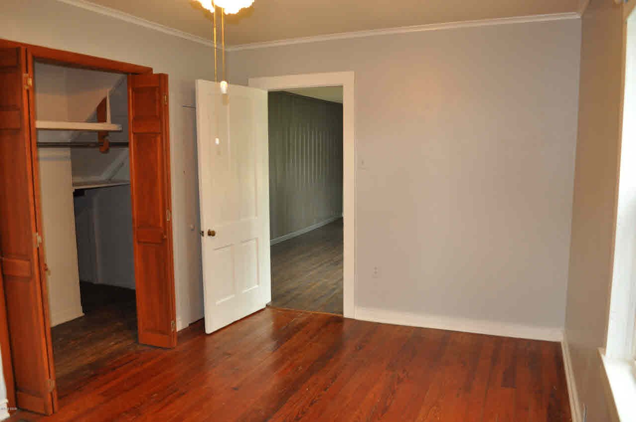 19394 Ewing Road Ewing, IL 62836 - Photo 10 of 43