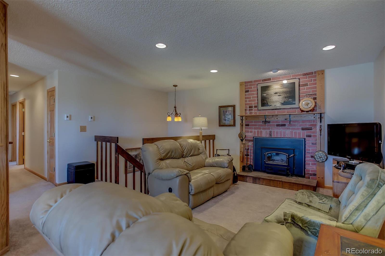 1276 Buttercup Road Elizabeth, CO 80107 - Photo 7 of 26 Gallery Image 7