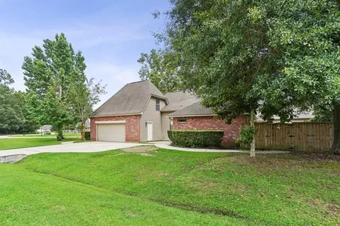 $559,000 | 1150 Tallowtree Drive, Mandeville, LA 70448