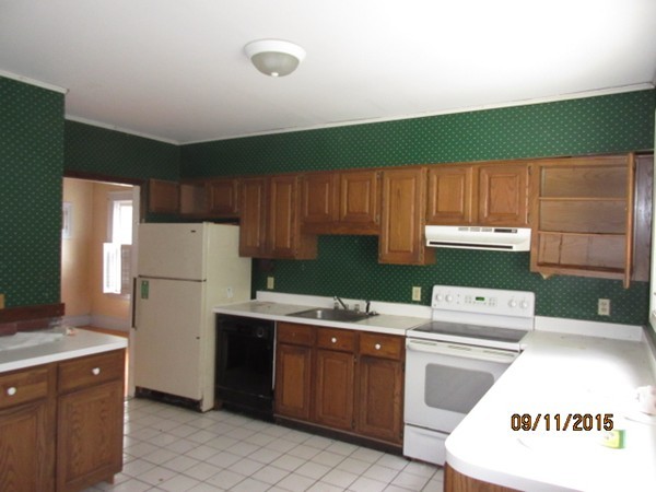 15 Woodman Road Worcester, MA 01602 - Photo 2 of 13