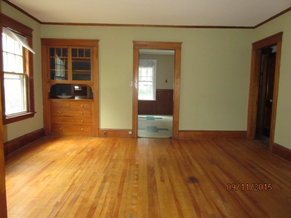 15 Woodman Road Worcester, MA 01602 - Photo 6 of 13