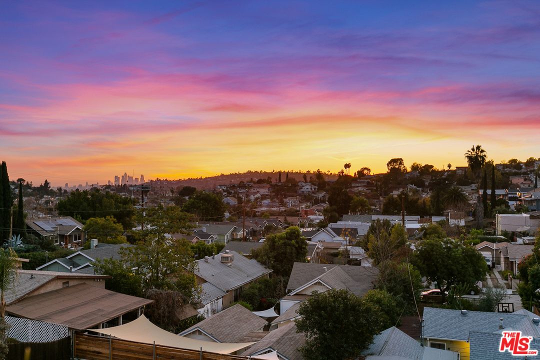 515 Oleander Drive Los Angeles, CA 90042 - Photo 36 of 44