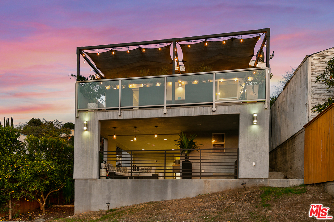 515 Oleander Drive Los Angeles, CA 90042 - Photo 40 of 44