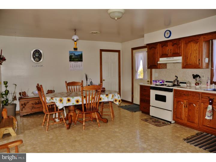 3016 Bryants Corner Road Hartly, DE 19953 - Photo 9 of 24 Dining Room
