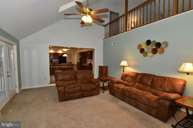 18 Rutledge Court Sterling, VA 20165 - Photo 13 of 30 Family Room
