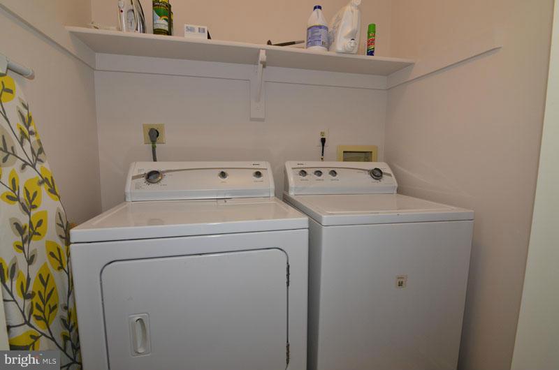 18 Rutledge Court Sterling, VA 20165 - Photo 22 of 30 Interior (General)