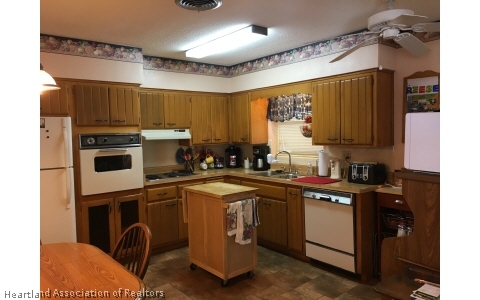 204 Spring Garden Road Sebring, FL 33870 - Photo 4 of 24 Gallery Image 4