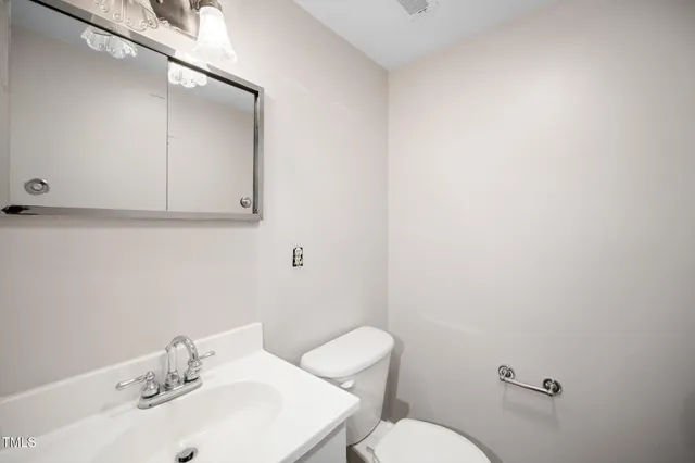 $209,900 | 13 Patriot Circle, Durham, NC 27704