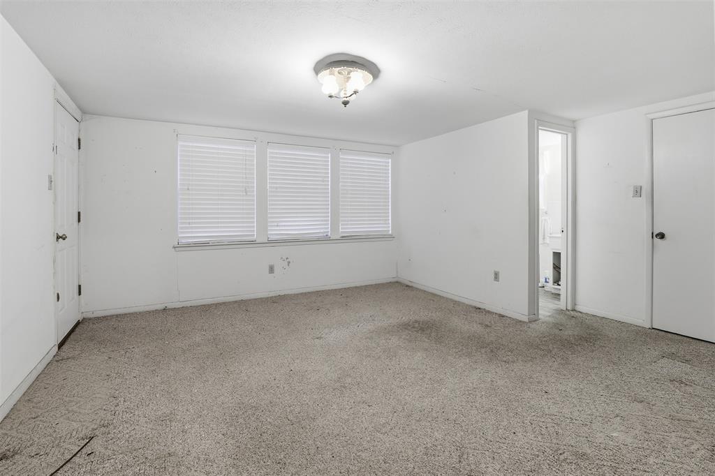 820 Goshen Road Springtown, TX 76082 - Photo 10 of 13