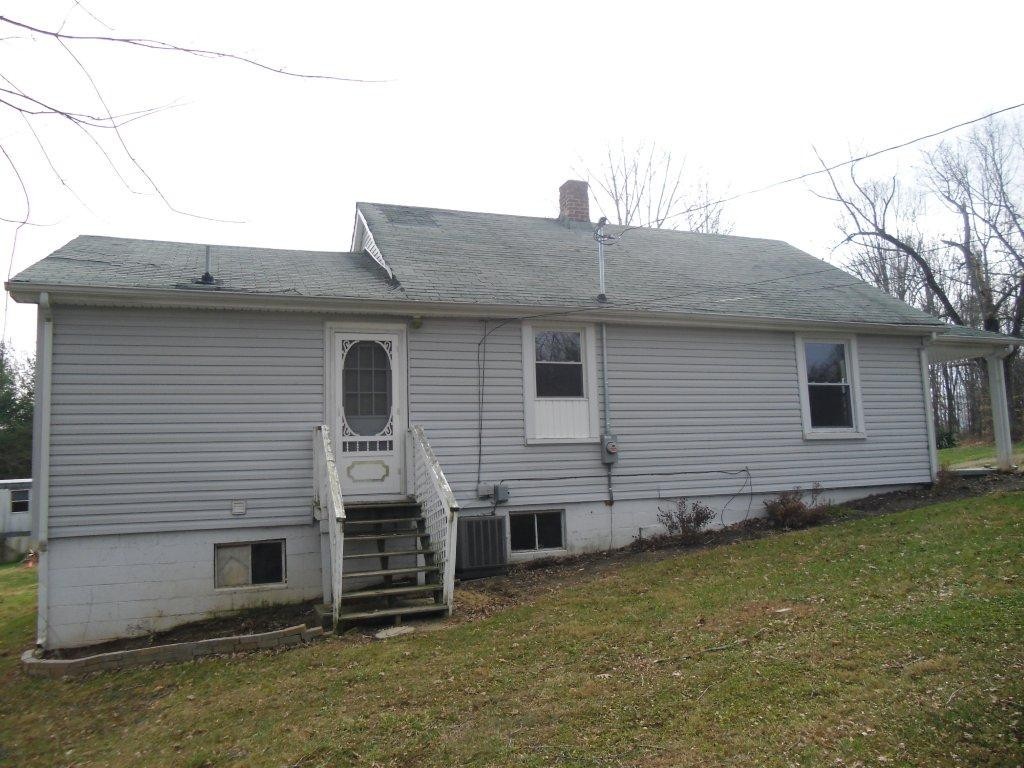 1321 Dewey Road Montvale, VA 24122 - Photo 5 of 14 Back