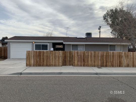 712 South Allen Street Ridgecrest, CA 93555 - Photo 2 of 26