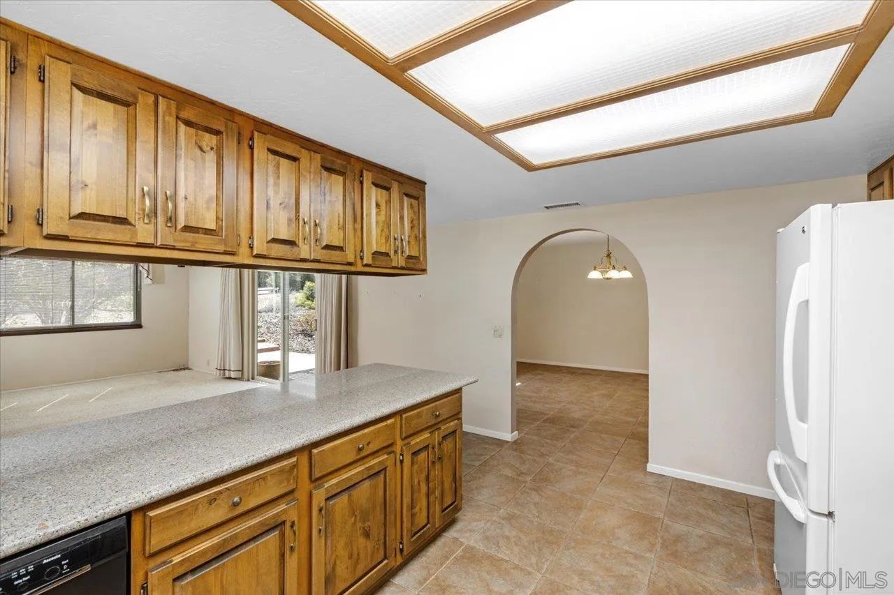 1970 Rohn Road Escondido, CA 92025 - Photo 13 of 47 Gallery Image 13