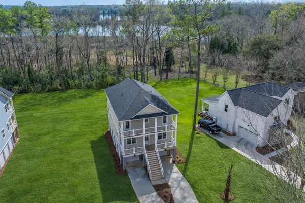 $724,900 | 1304 McCrae Drive, Moncks Corner, SC 29461