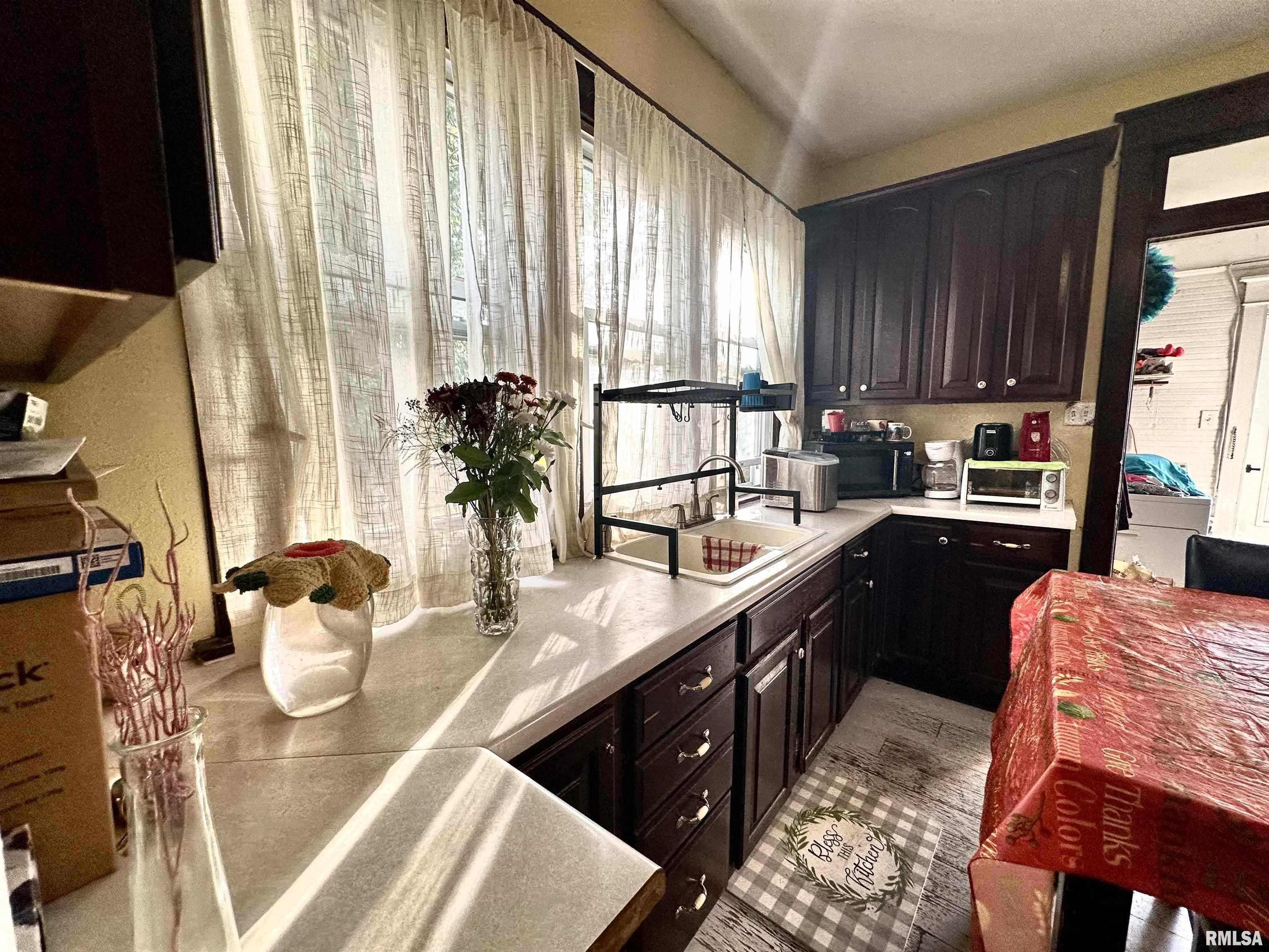 716 Cedar Street Centralia, IL 62801 - Photo 4 of 53