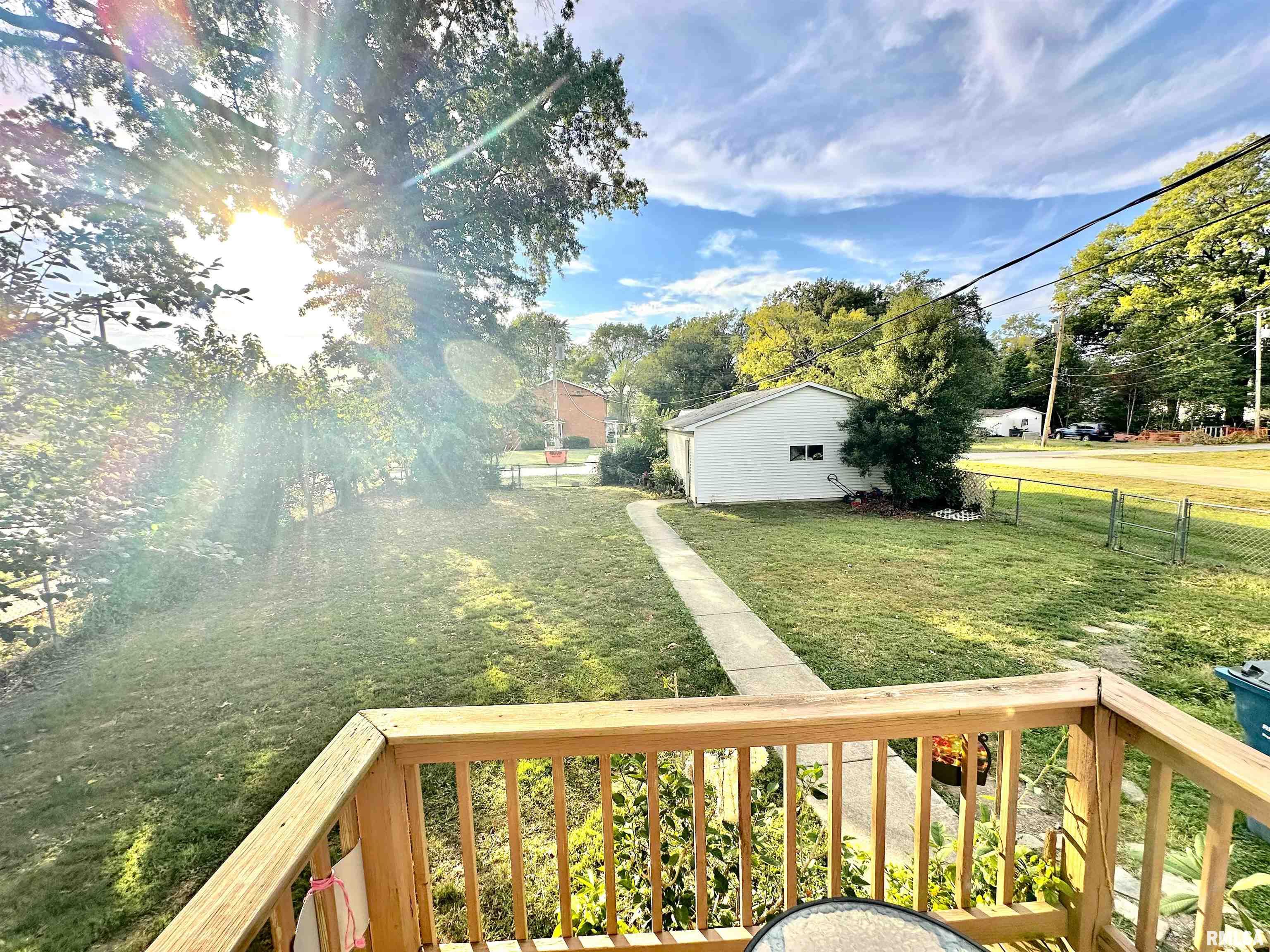 716 Cedar Street Centralia, IL 62801 - Photo 5 of 53